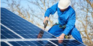 Installation Maintenance Panneaux Solaires Photovoltaïques à Saint-Mamet-la-Salvetat